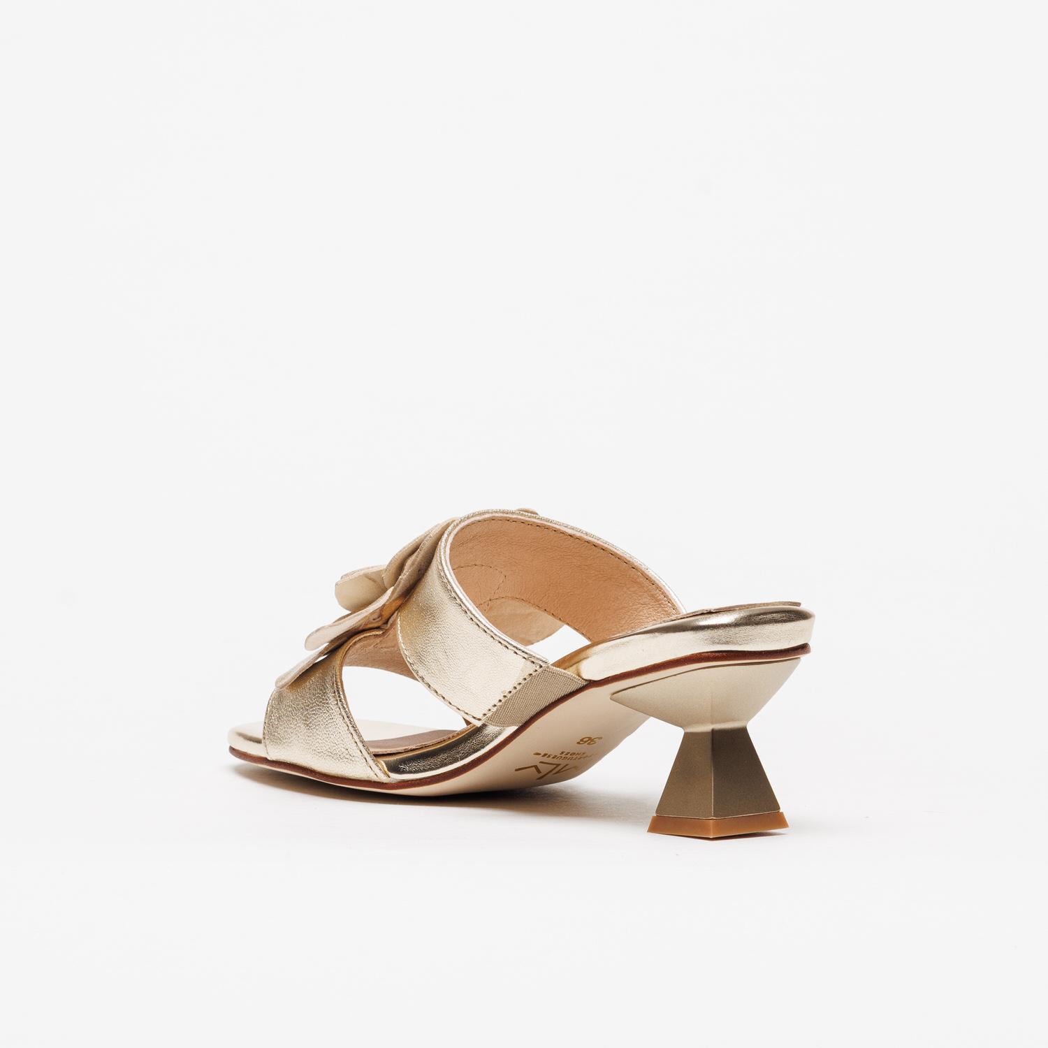 Sandália MLV Margarida 18 Golden - Image 3