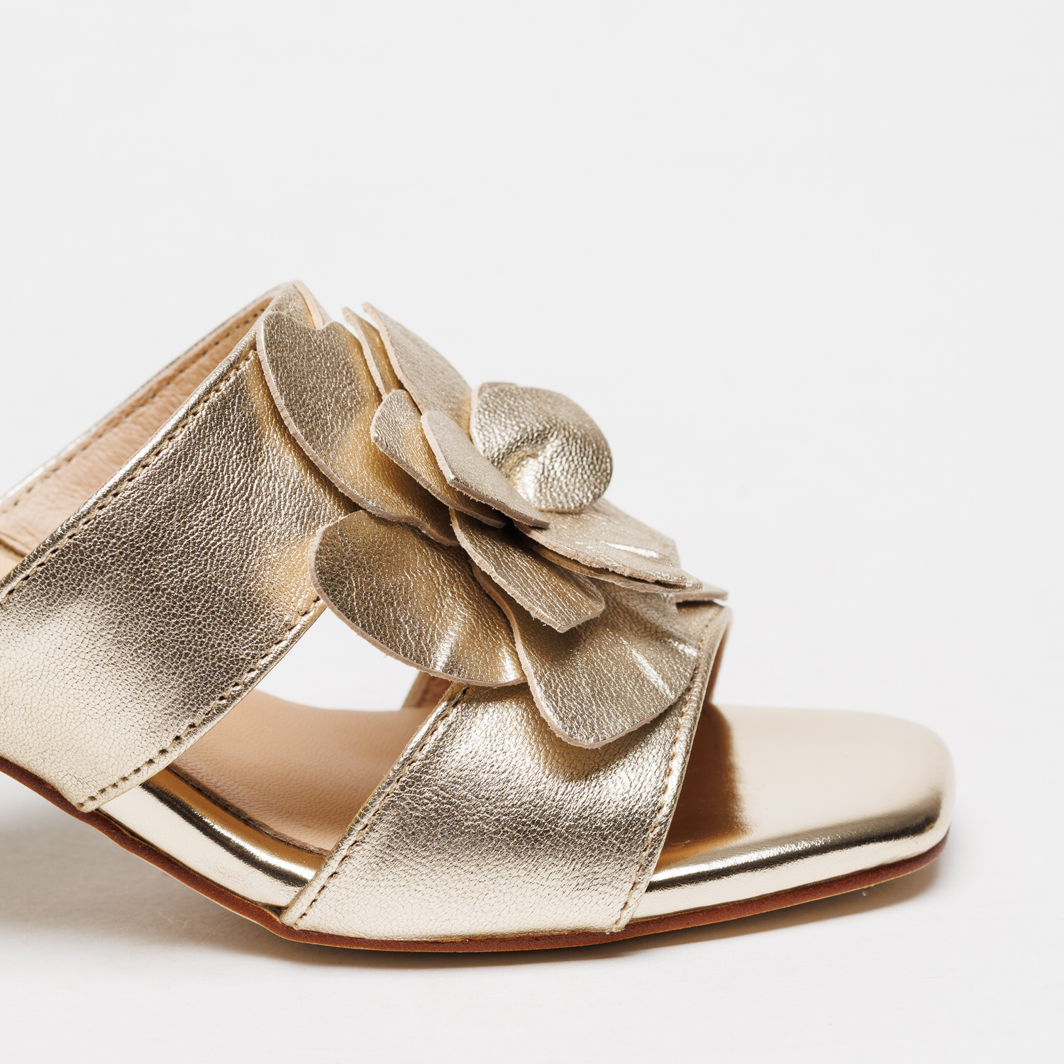 Sandália MLV Margarida 18 Golden - Image 6
