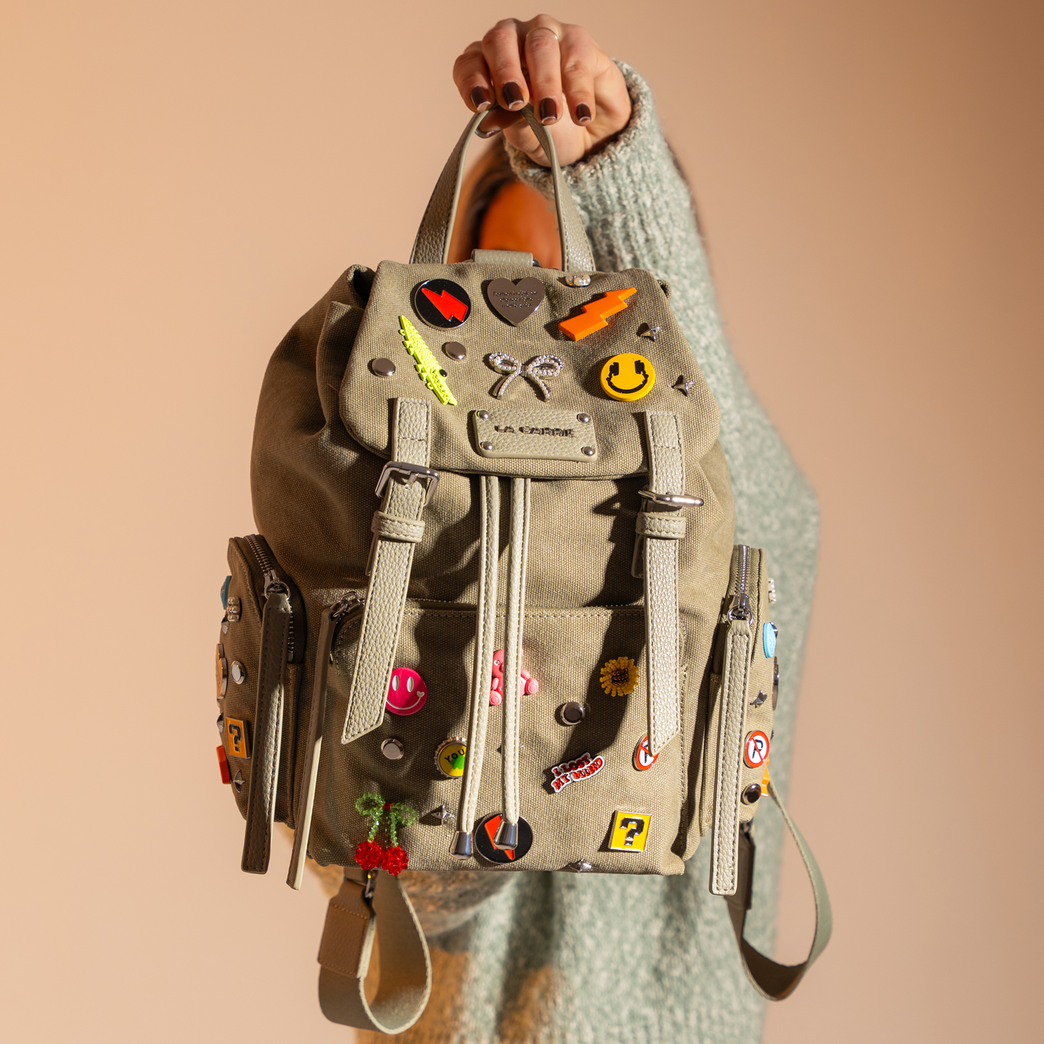 Mochila La Carrie Pins Green - Image 4